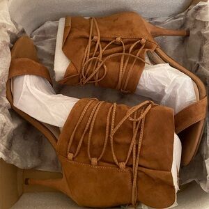 Jessica Simpson - Medeena